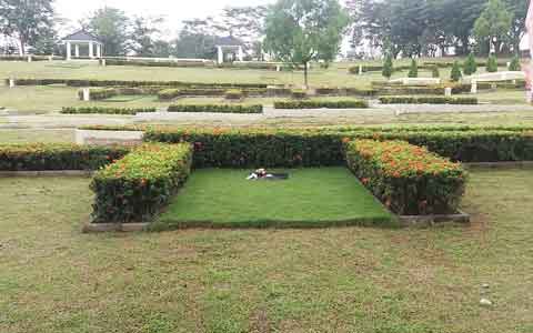 tipe makam Semi private san diego hills untuk 2 orang